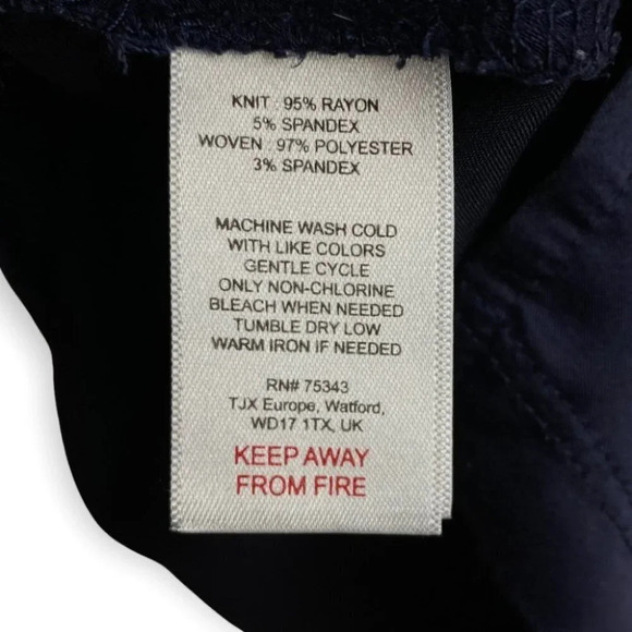 Tahari Blue / Purple Long Sleeve Shirt with Soft Silky Back - Picture 7 of 7